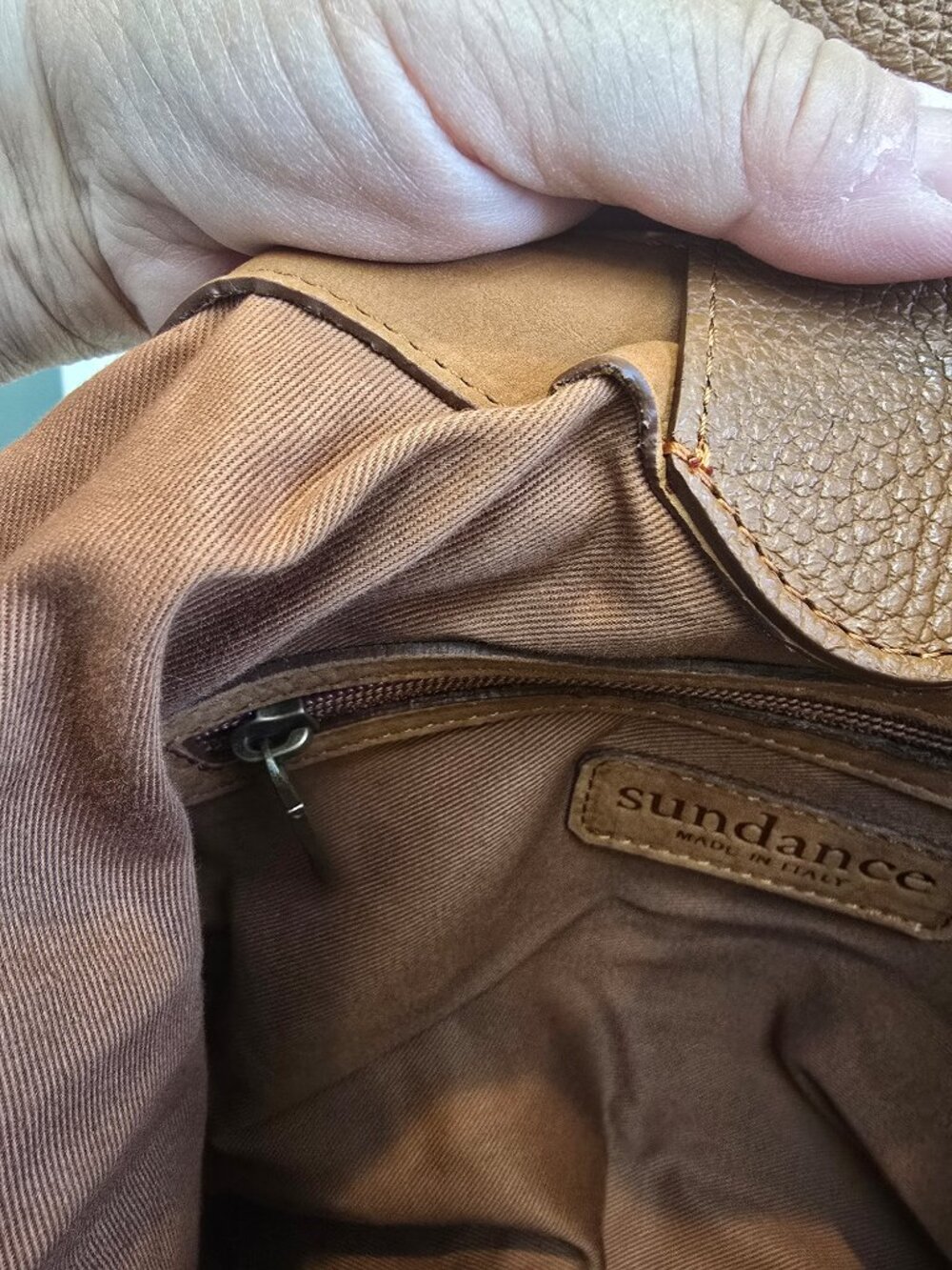 New without Tags Sundance Hobo Brown Suede Shoulder Bag, Made in Italy - Picture 7 of 8